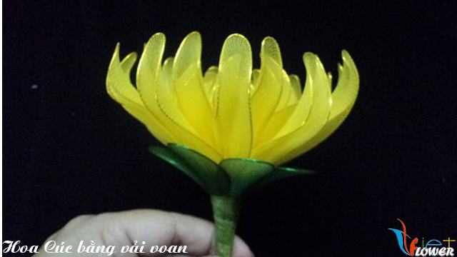 Làm hoa cúc đại đoá bằng vải voan - bước 13